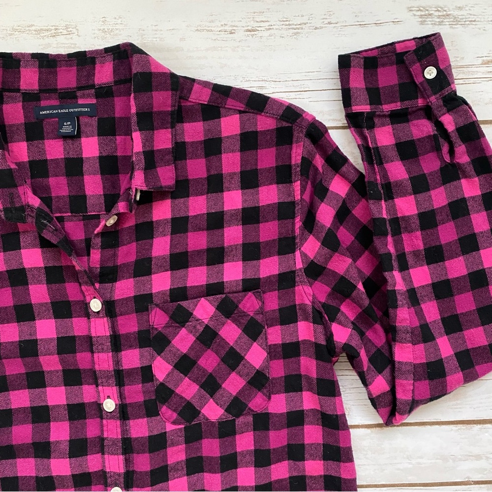 Aeo Plaid Button Down - image 3
